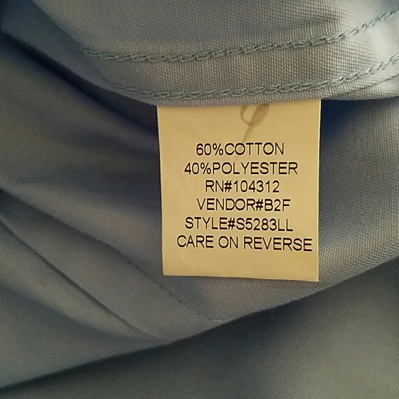 Sierra Pacific blue button down blouse - Picture 7 of 8